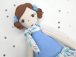 Hračky - Textilná bábika (Bella) - 11597264_