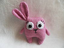 Hračky - Malý háčkovaný zajačik - netradičný - ružový :-) - 11607384_
