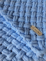 Detský textil - Pletená deka “baby modrá-krížik” - 11607054_