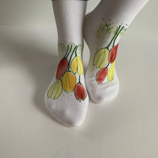 Maľované kvetinkové ponožky (Tulipánové 6)