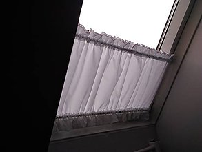Úžitkový textil - Záclonka na strešné okno - 11613059_