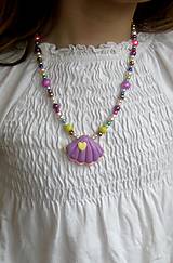 Detské doplnky - Dievčenský náhrdelník s mušlou (perličkový č. 3112) - 11615710_