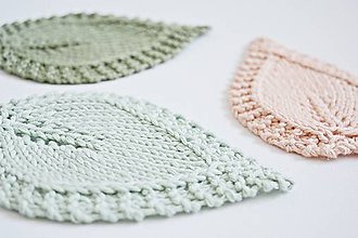 Úžitkový textil - Pletené podložky lístky - mätová/marhuľková (Zelená) - 11621305_