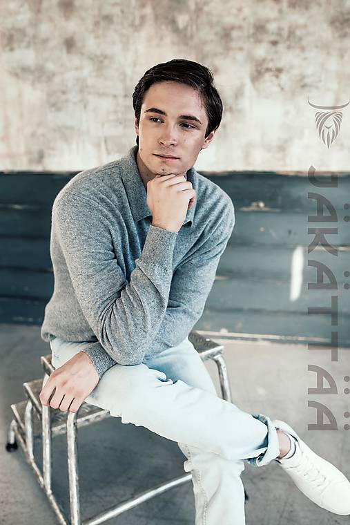 Pánske oblečenie - Sivý pánsky sveter - 100% kašmír - 11630078_