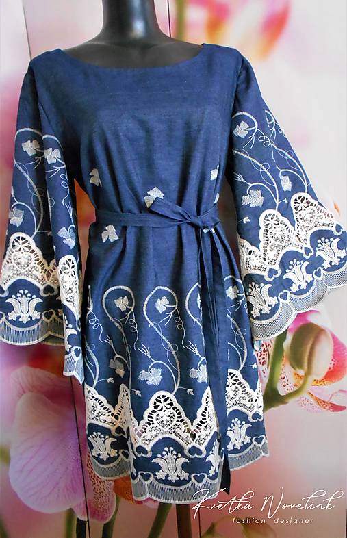Šaty - Florlal folk - Vyšívané dámske šaty z jemného denimu - 11633760_