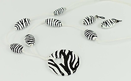 Sady šperkov - Náhrdelník Zebra - 11637582_