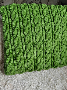 Úžitkový textil - pletený vankúš zelený - 11638315_