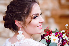 Svadobné náušnice s perlami a krajkou