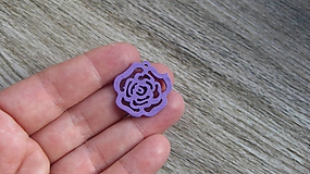 Polotovary - Drevený výrez kvet, ruža 2,5 cm - výber z viac farieb, 1 ks (fialová) - 11646685_