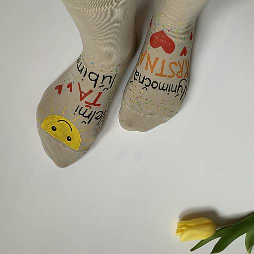 Maľované ponožky pre najlepšiu /výnimočnú KRSTNÚ (béžové)
