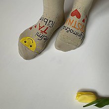 Ponožky, pančuchy, obuv - Maľované ponožky pre najlepšiu /výnimočnú KRSTNÚ (béžové) - 11644820_
