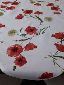 Úžitkový textil - Obrus - Divé maky na bielom podklade - 11652951_