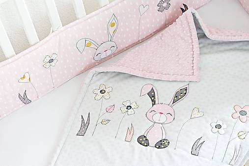 Detský textil - Deka pre dievčatko ružovo-šedá kvety - 11655086_