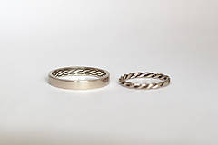Prstene - Zlaté filigránové obrúčky - Splynutie - 11657935_