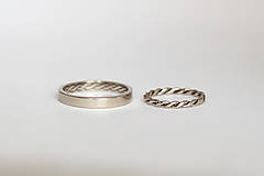 Prstene - Zlaté filigránové obrúčky - Splynutie - 11657936_