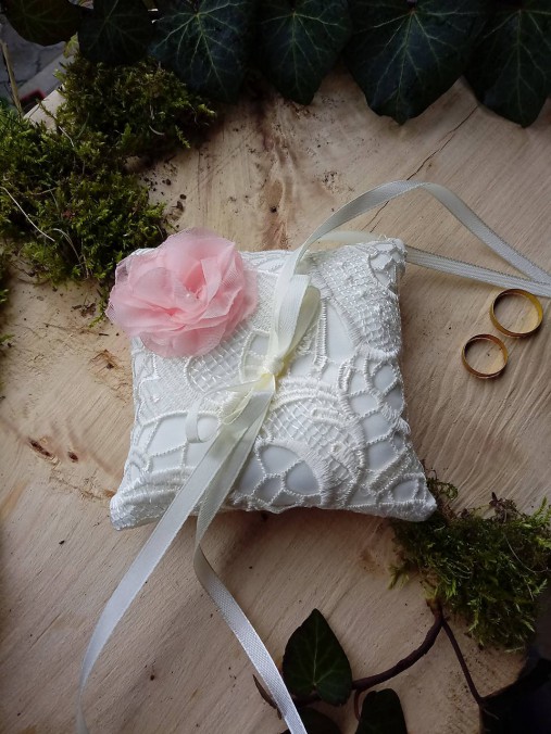 Prstene - Vankúšik pod obrúčky - 11657318_
