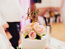 Dekorácie - Zrkadlový zápich na svadobnú tortu s menami - 11659387_