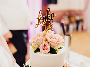 Dekorácie - Zrkadlový zápich na svadobnú tortu s menami (Zlaté plexi) - 11659387_