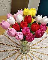 Dekorácie - Jarné tulipány, ktoré nikdy nezvädnú (vhodné ako darček pre pani učiteľky) - 11663858_