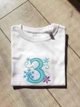 Detské oblečenie - Detské tričko/body k narodeninám s výšivkou - 11669787_