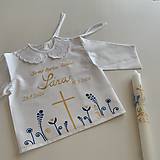Detské oblečenie - Krstná ručne maľovaná ľudovoladená (Košieľka + svieca s krížom a kvetmi v modro červenej kombinácii) - 11670723_