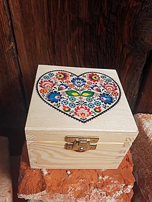 Úložné priestory & Organizácia - Svadobná krabička na prstene - folk srdce  - 11674045_