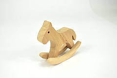 Dekorácie - Hojdací koník - malá drevená figúrka - 11675447_