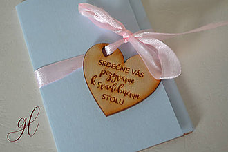 Papiernictvo - Svadobné tlačoviny zaľúbenci (Pozvánka - drevené srdiečko) - 11674394_