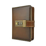  - Malý kožený zápisník na heslový zámok, ručne tieňovaný, hnedá farba - 11679797_