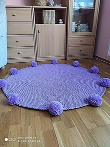 Úžitkový textil - Háčkovaný koberec Pom pom - 11699152_