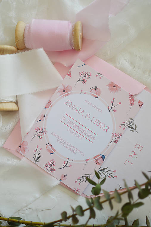 Papiernictvo - Svadobné oznámenie Ružové kvetinky - 11703420_