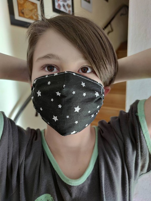 Rúška - Rúško 100% bavlna Dvojvrstvové s kapsičkou VLNIENKA veľkosť S 3/12 rokov Hviezdičky čierne - 11716091_