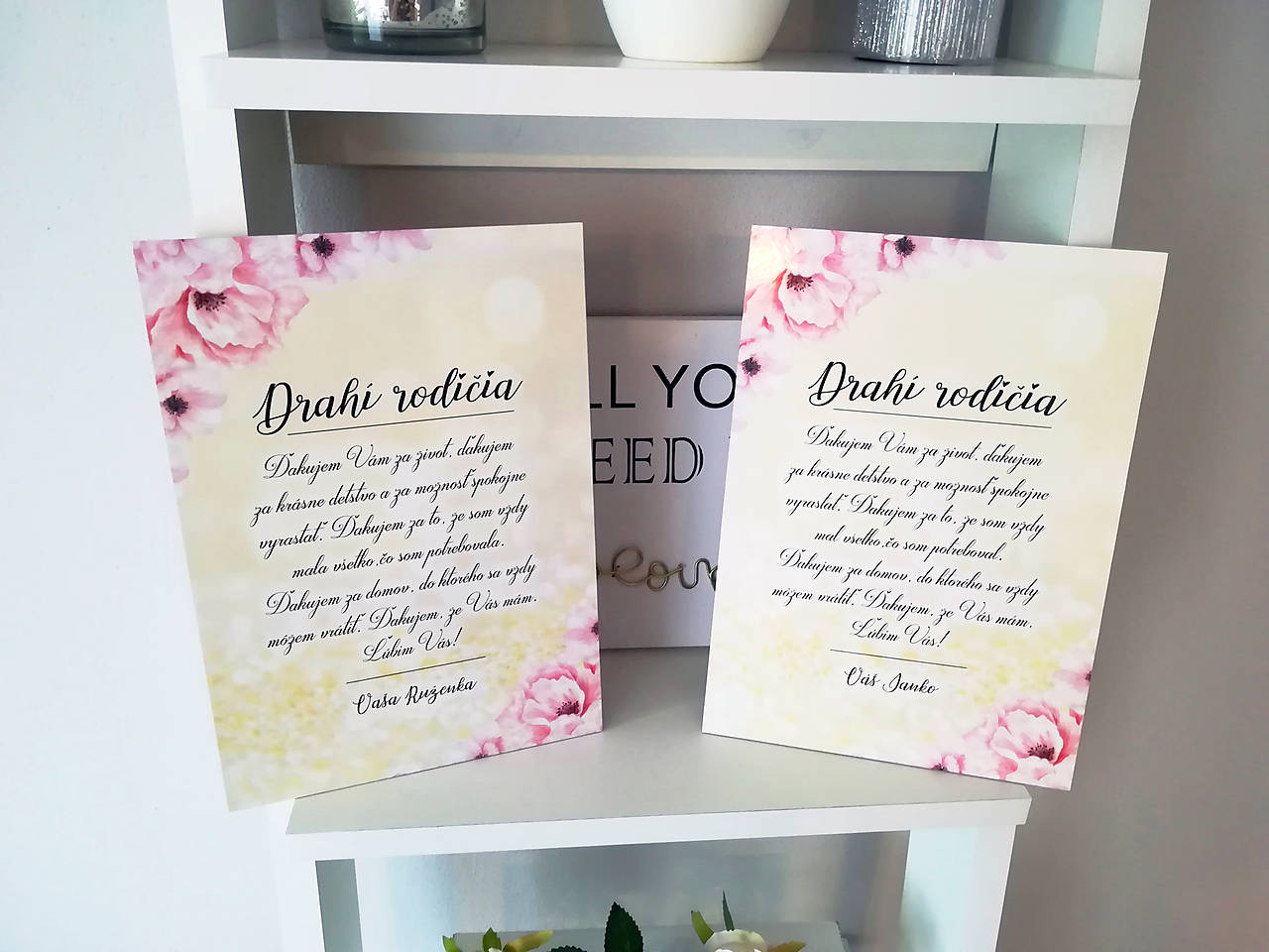 Svadobná tabuľka (1ks) - poďakovanie rodičom  (Zlaté pozadie s ružovými kvetmi)