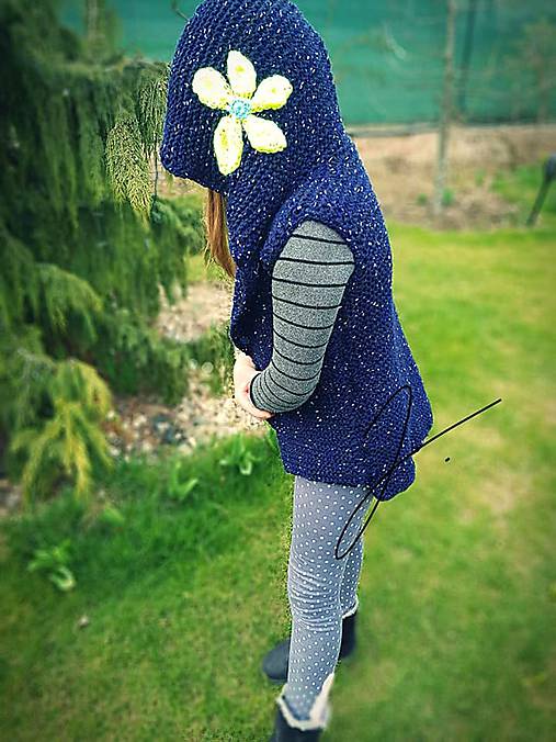 Detské oblečenie - Vestička s kapucňou - kvety - 11731292_