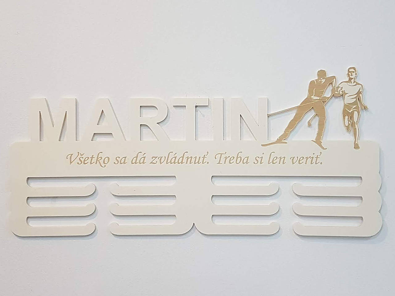 Držiak na medaily na mieru 45cm beh