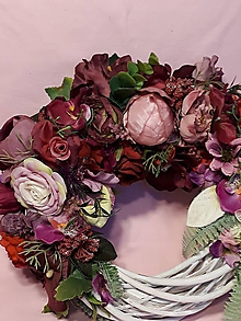 Dekorácie - Fialový kvetinový prútený dekoratívny veniec  /14/ - 11748901_