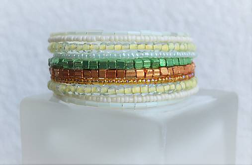 Náramky - Náramok karamel a pistácia - 11759182_