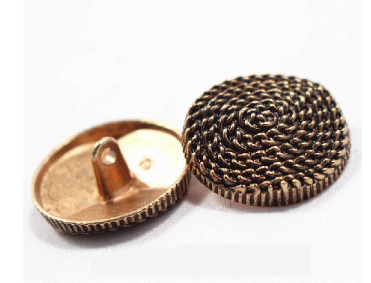 G116 Gombík kovový 2 cm 