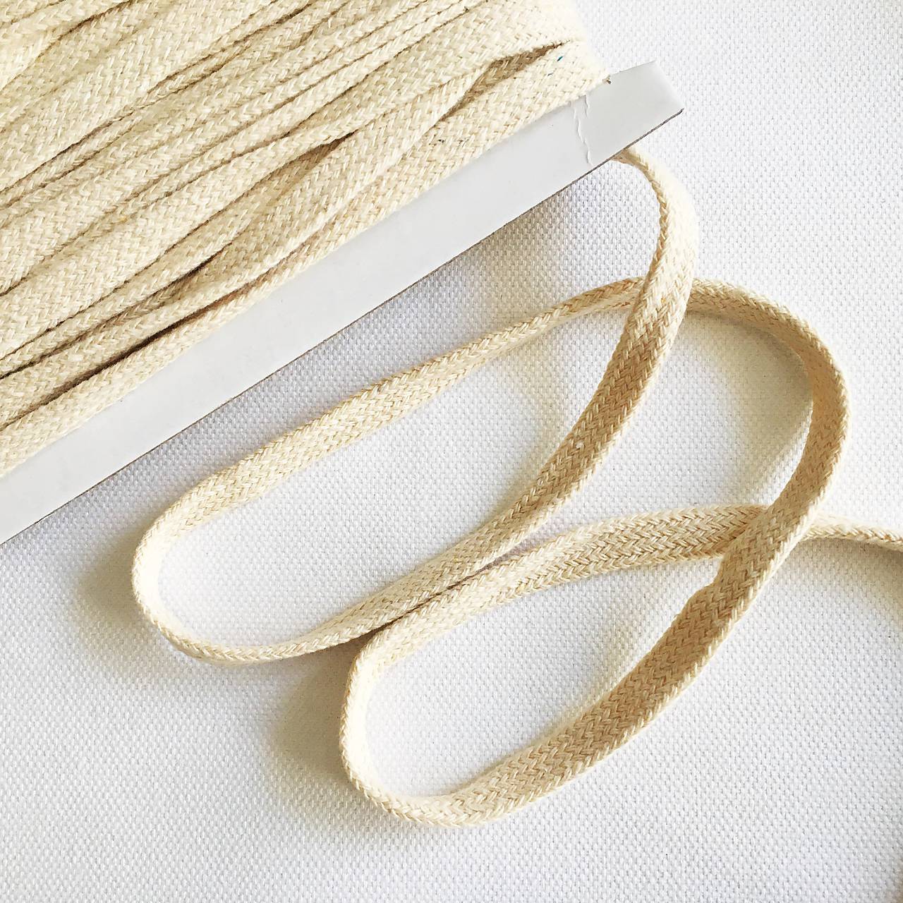 bavlnená odevná šnúra (10 mm)