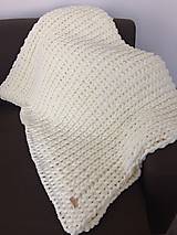Úžitkový textil - Pletená deka “krémový vrkoč” (60 x 70 cm) - 11812199_
