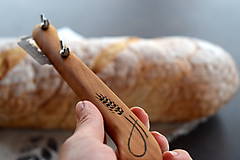 Príbory, varešky, pomôcky - Narezávatko na chlieb (čerešňa) - 11863882_