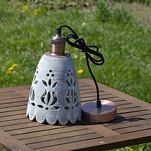 Svietidlá a sviečky - Lampa s vyrezávaným vzorom - 11871262_