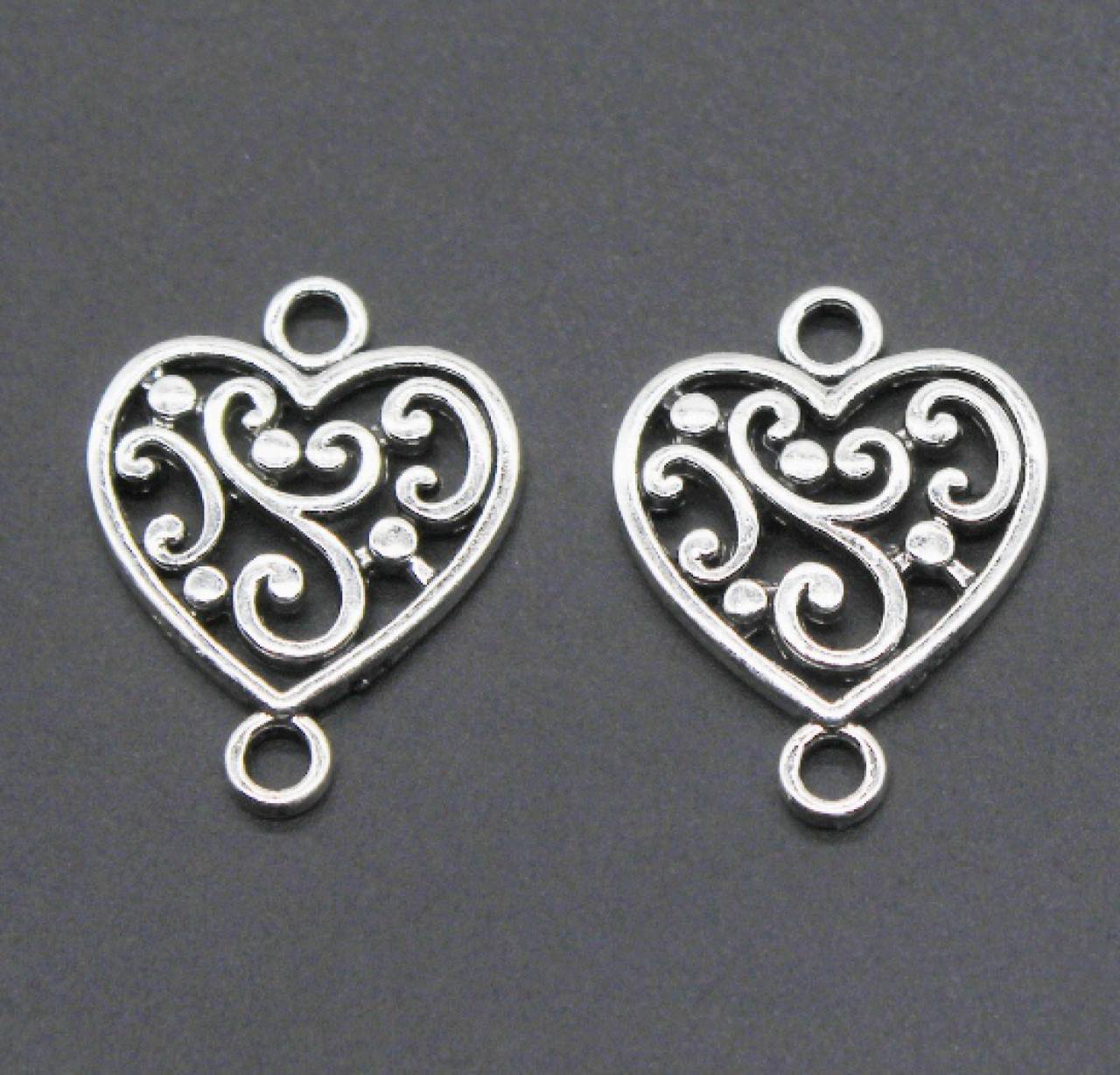 CO104 Konektor srdiečko 1,5 x 1,9 cm