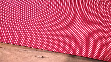 Textil - Bavlnená látka - Bodky biele na červenom 3 mm - cena za 10 centimetrov - 11900841_