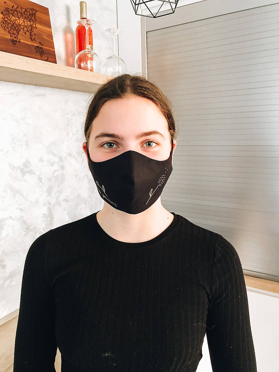 Rúško bavlnené 2vrstvové čierno-zlaté