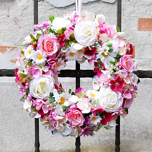  - Romantický veniec na dvere letný, celoročný, ružový , s ružami, margarétami - 11904271_
