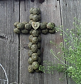 Dekorácie - Krížik - zelený so srdiečkom na chalupu - 11906009_