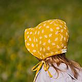 Detské čiapky - Mušelínový čepiec žlté púpavy - 11910835_