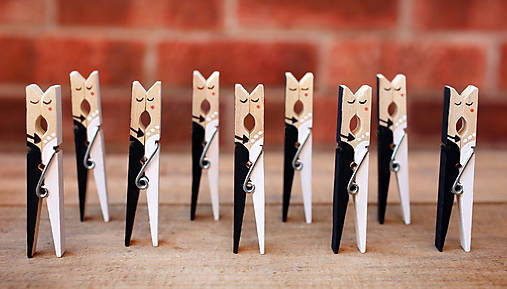 Dekorácie - Svadobné štipce 5ks-menovky - 11907952_