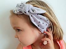 Ozdoby do vlasov - Detská čelenka na viazanie s dekoračným uzlíkom - SIVÁ - 11919241_